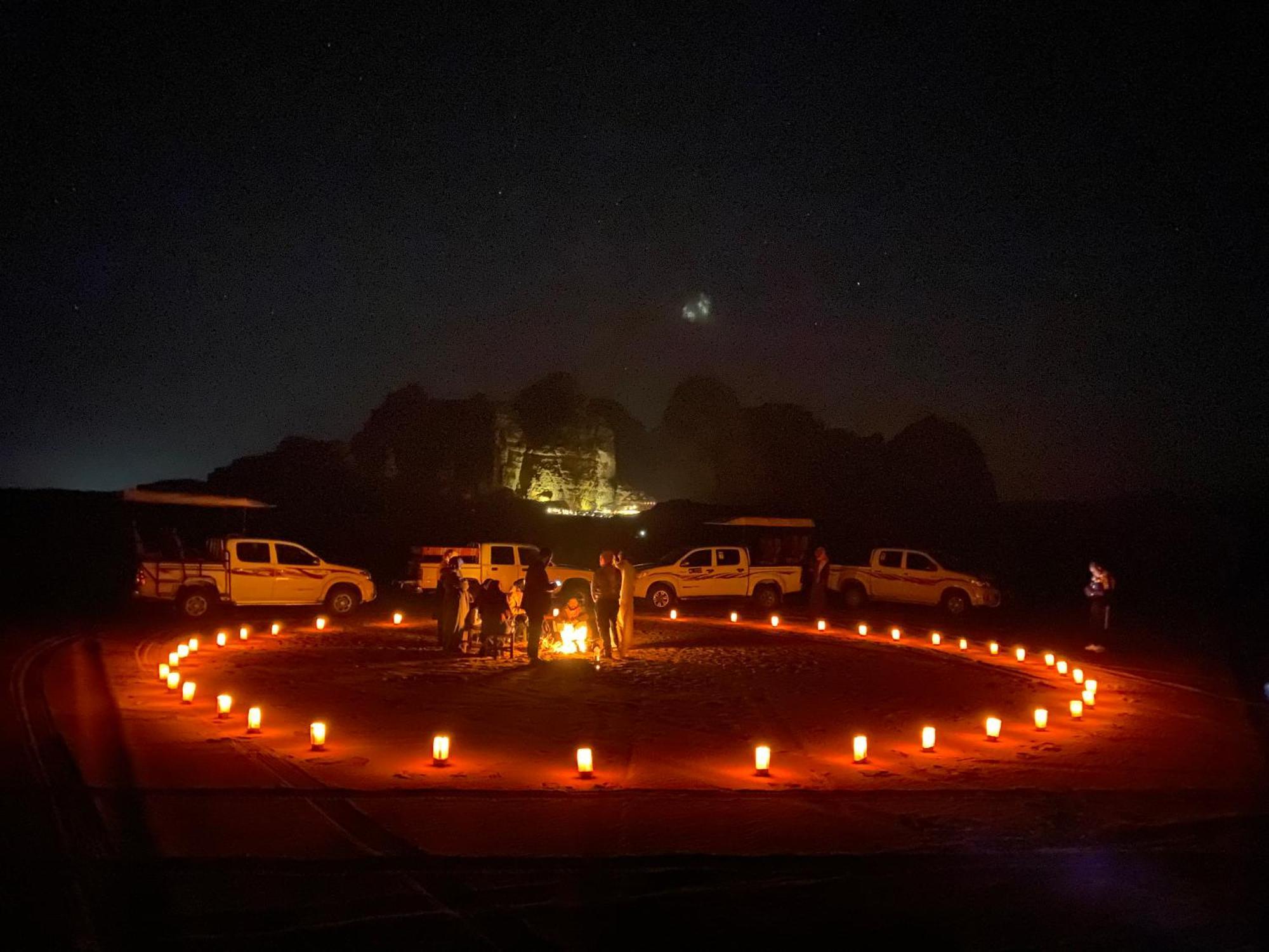 Rum Four Mountain Luxury Camp Wadi Rum Eksteriør bilde