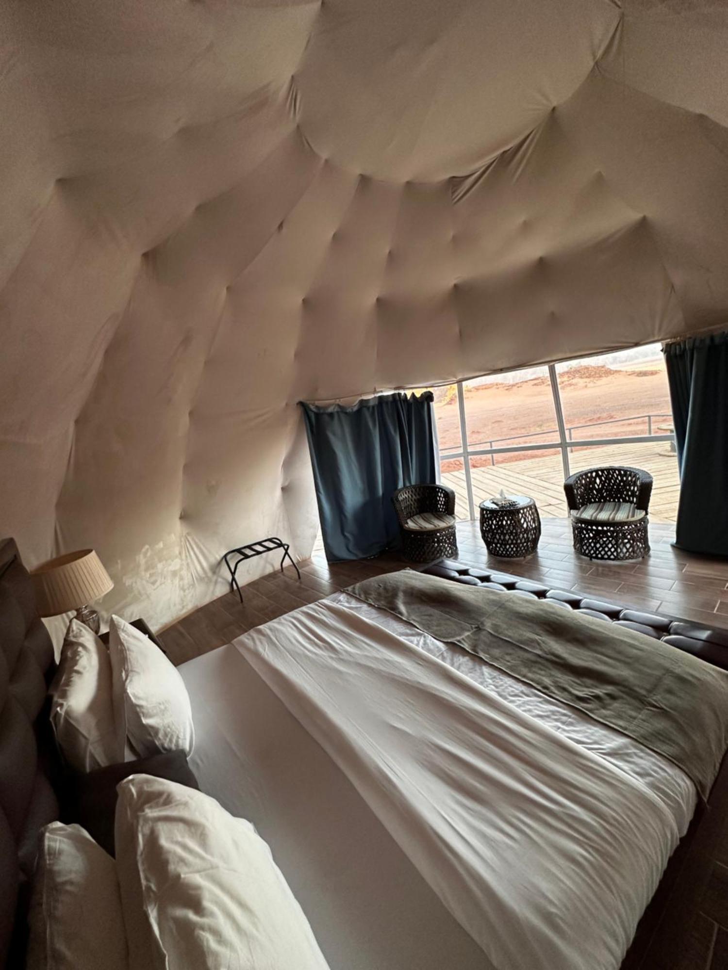 Rum Four Mountain Luxury Camp Wadi Rum Eksteriør bilde