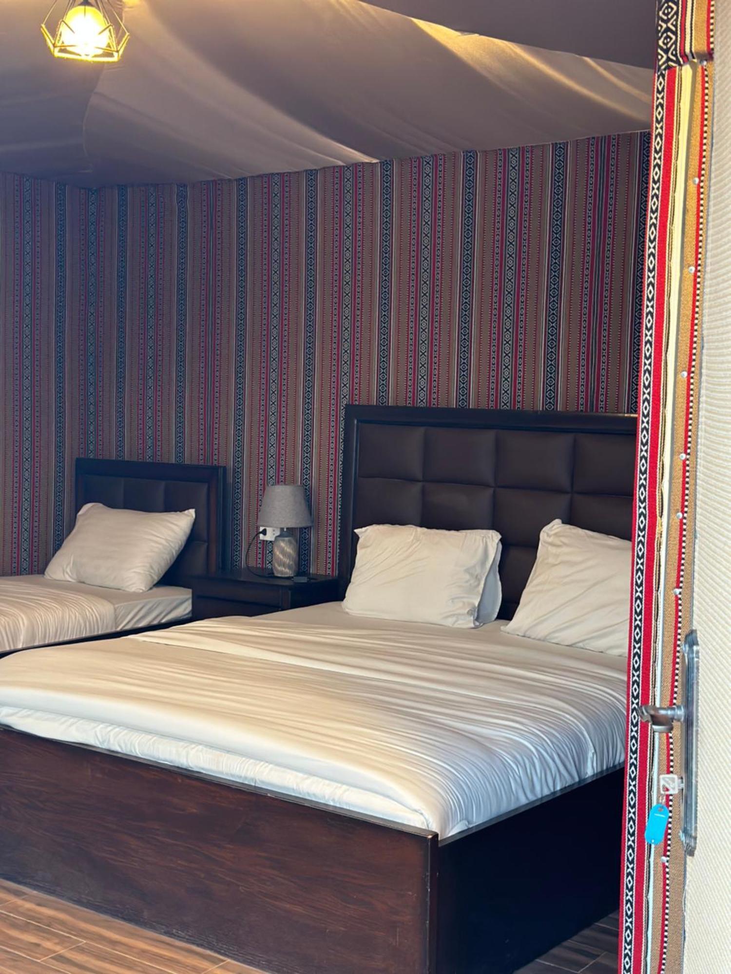 Rum Four Mountain Luxury Camp Wadi Rum Eksteriør bilde