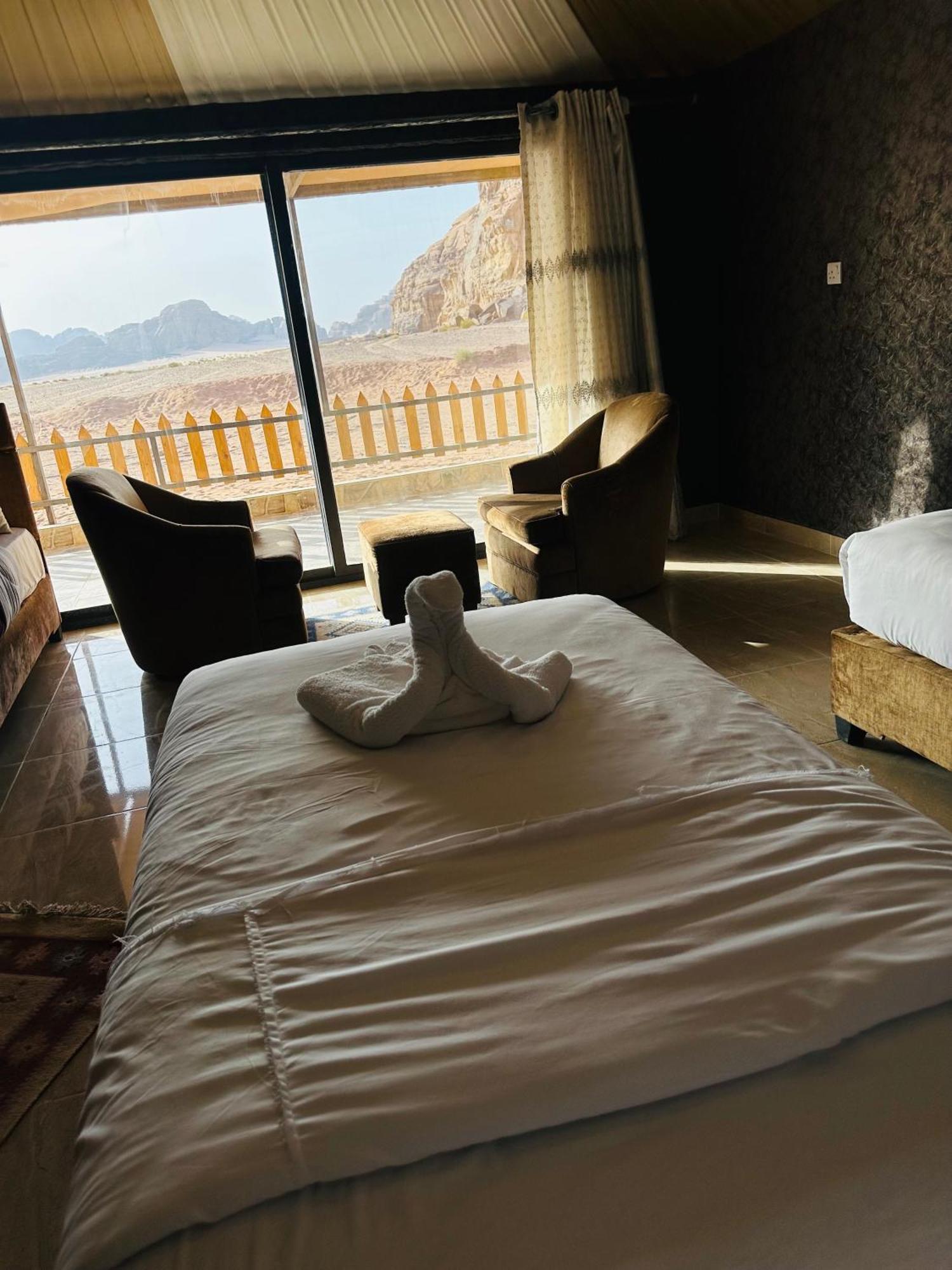 Rum Four Mountain Luxury Camp Wadi Rum Eksteriør bilde